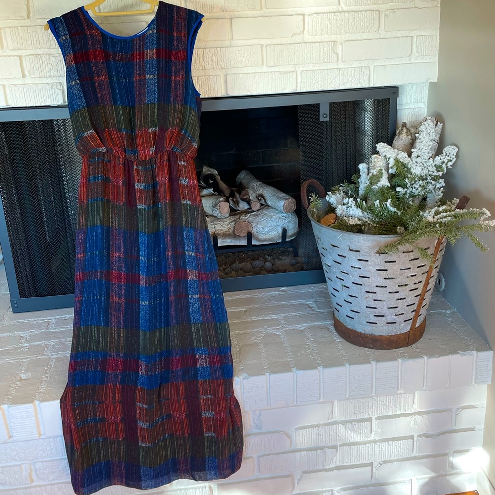 HD in Paris dress